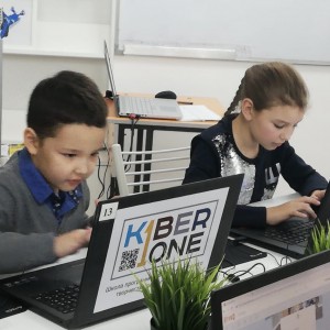 KiberOne объявляет набор юных программистов в Усть-Каменогорске - КИБЕРшкола программирования для детей, компьютерные курсы для школьников, начинающих и подростков - KIBERone г. Павловск